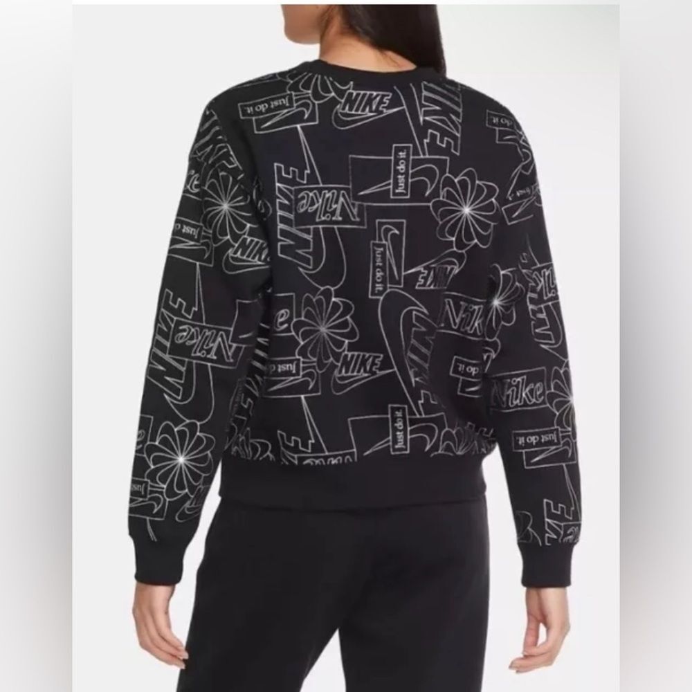 Nike Women's Icon Clash Black Silver Fleece Crop Crew Pullover Size Small - Picture 2 of 8